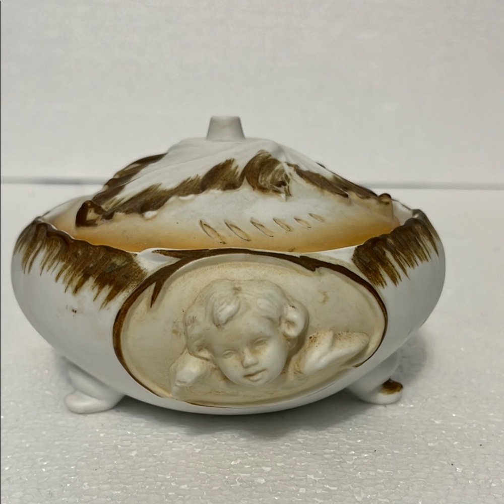 ARDCO Cherub Trinket box, made in Japan during the mid-20th century